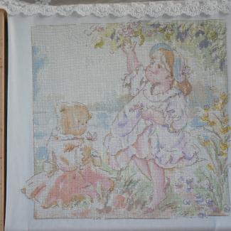 Xiutime Cross Stitch KitNO. 226Girl in the Garden