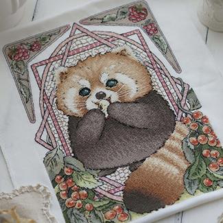 Xiutime Cross Stitch KitNO. 228Muscia Red Panda